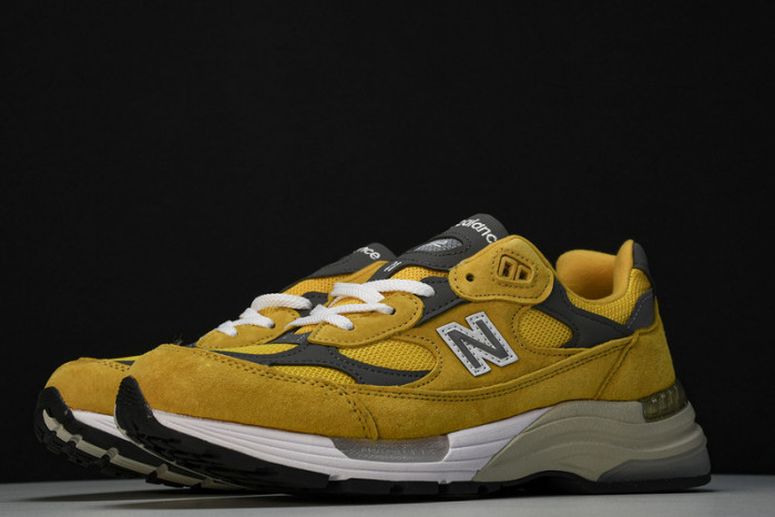 New Balance M992BB