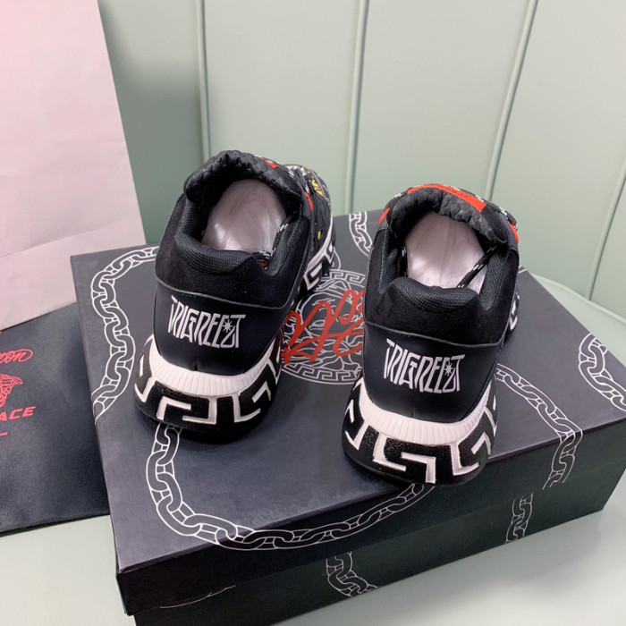 VER DESIGNER SNEAKERS