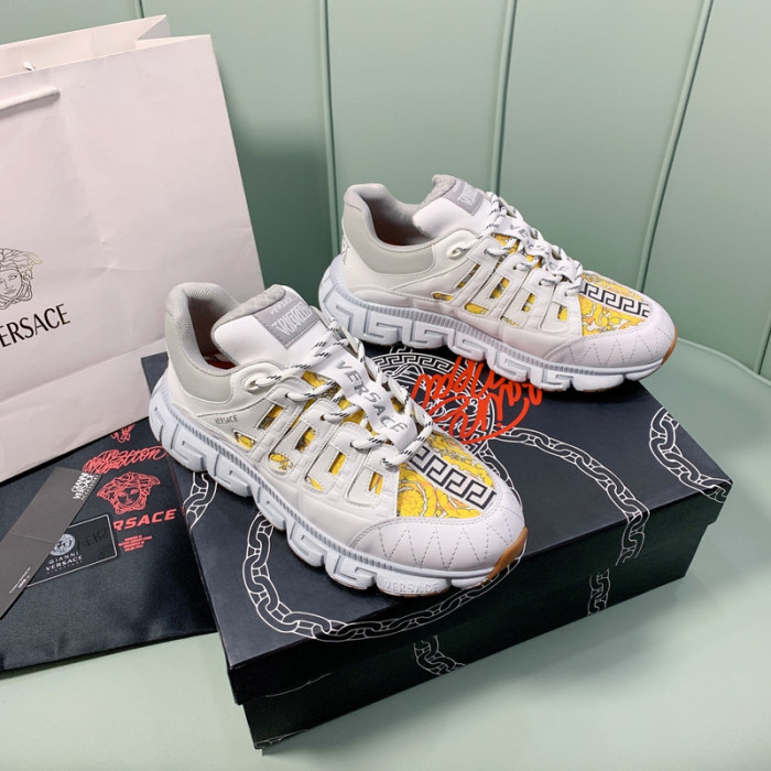 VER DESIGNER SNEAKERS