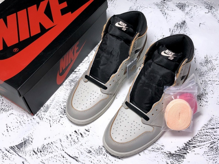 JORDAN 1 RETRO HIGH OG DEFIANT SB LIGHT BONE CD6578-006