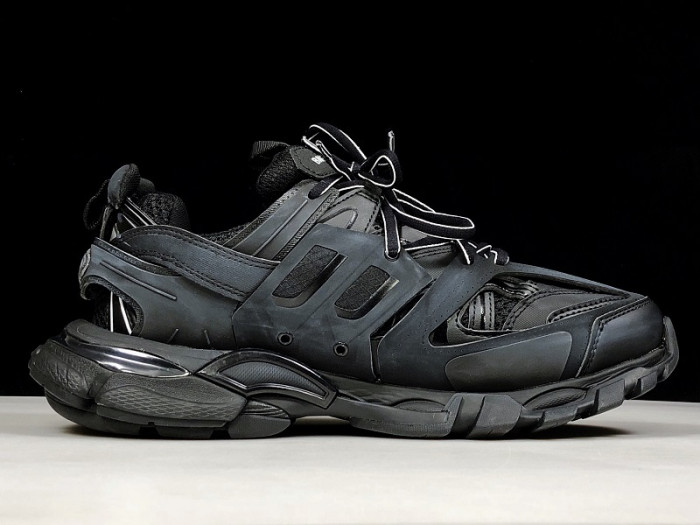 BLEN Track Black W06G0 2001 BLACK