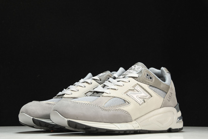 New Balance 990v2 WTAPS - M990WT2