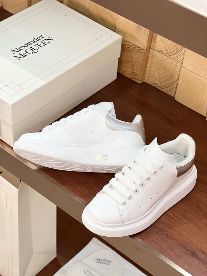 Alexander McQueen sneaker