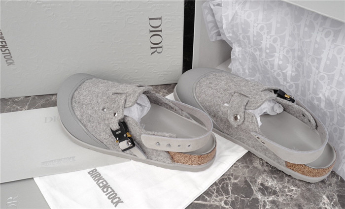 DO DESIGNER SLIPPERS