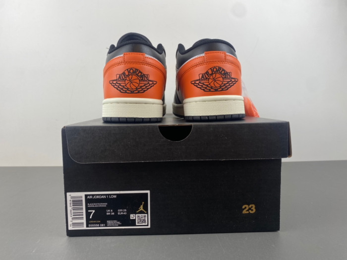 Air Jordan 1 Low 555558-081