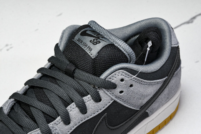 Nike SB Dunk Low HF3063-001