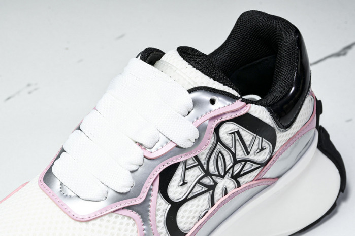 Alexander McQueen sneaker