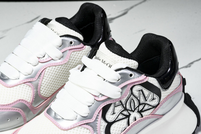 Alexander McQueen sneaker