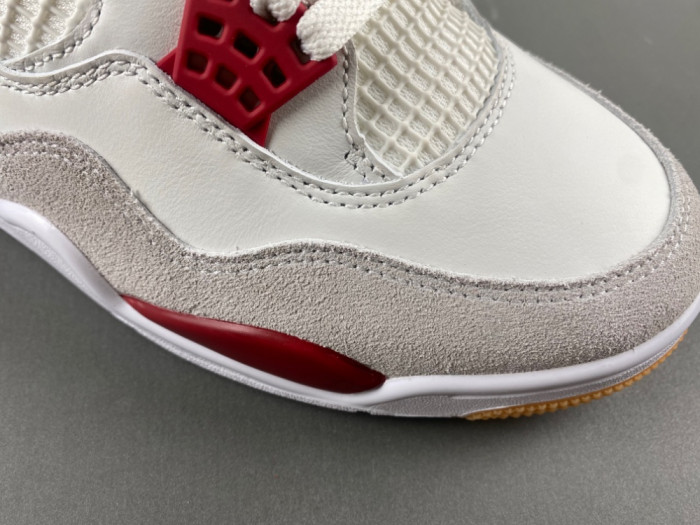 Nike SB x Air Jordan 4 Retro SP 