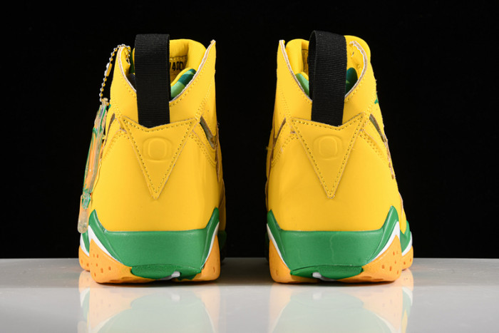 Air Jordan 7 Retro "Oregon Ducks PE" AT3375-300