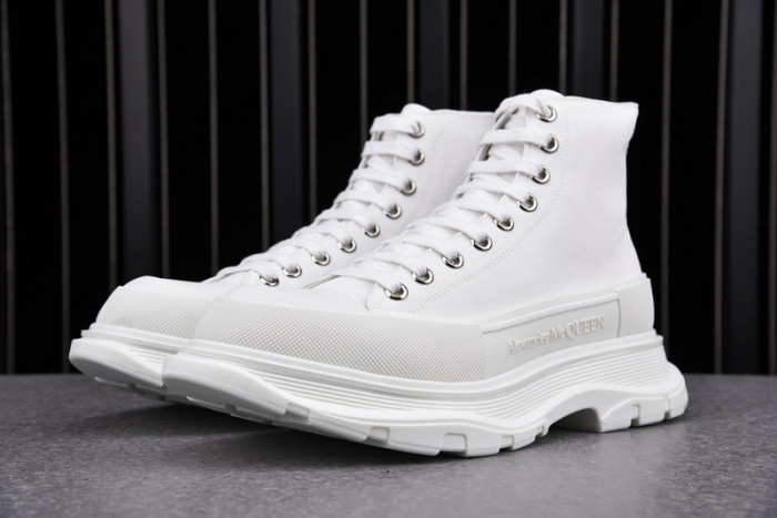Alexander McQueen Boots white