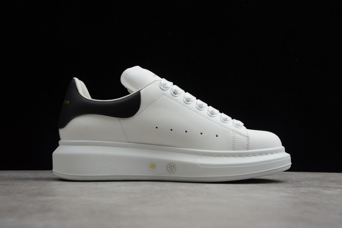 Alexander McQueen sneaker