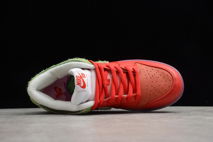 Nike SB Dunk low Strawberry Cough CW7903-601