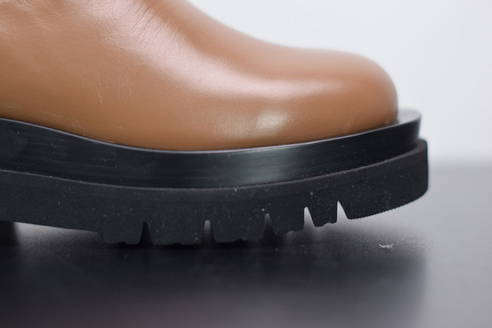 BOTTEGA VENETA SNEAKER