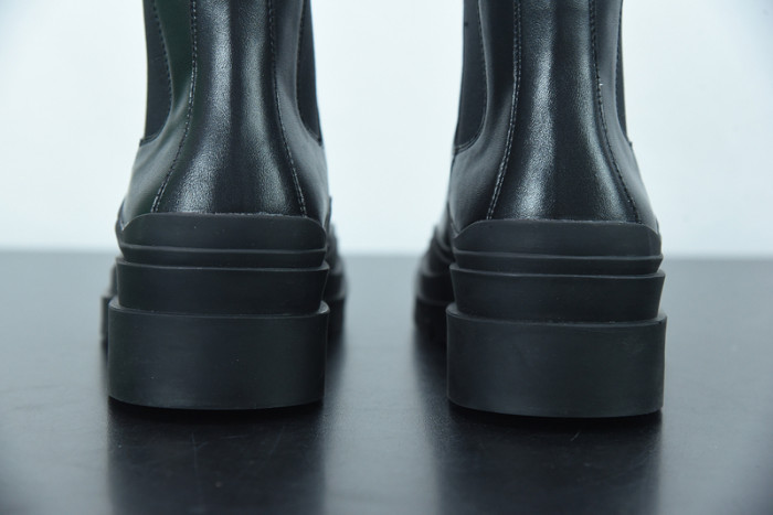 BOTTEGA VENETA SNEAKER