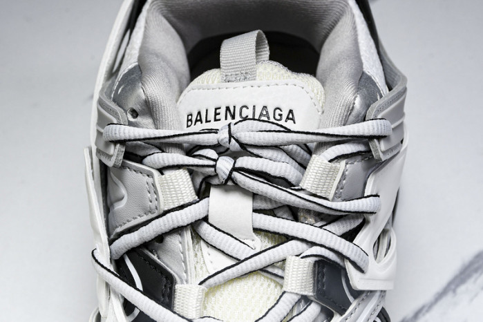 BLEN Track W3AD3 9812