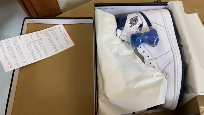 Jordan 1 Retro Metallic Navy (2016) 555088-106