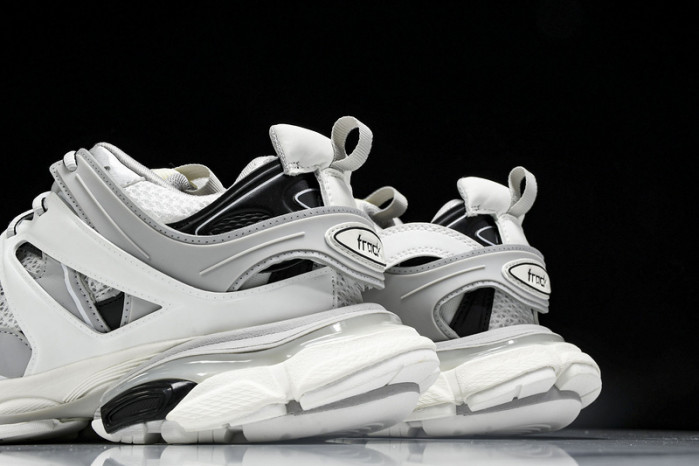 BLEN Track W3AD3 9812