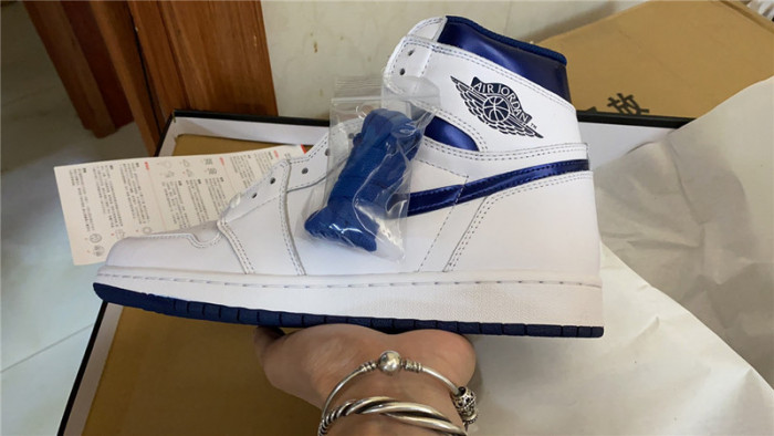 Jordan 1 Retro Metallic Navy (2016) 555088-106