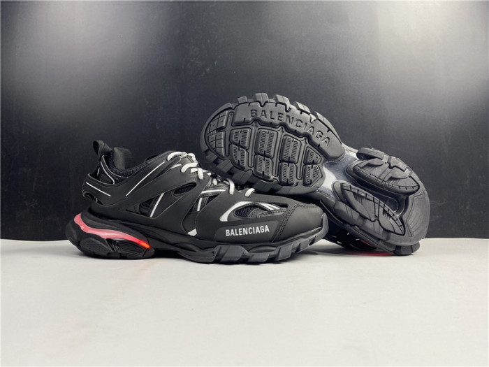 BLEN Track balck LED 542023W1GB190022