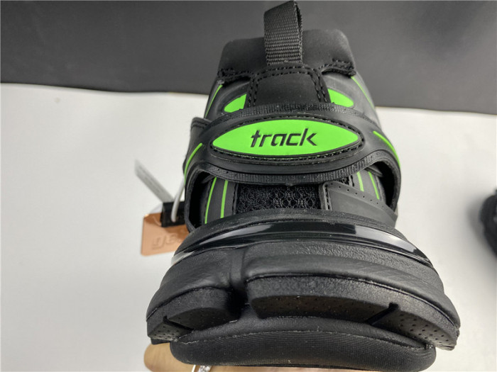 BLEN Track balck with green 542023W1GB191005