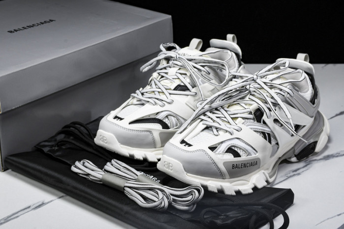 BLEN Track W3AD3 9812