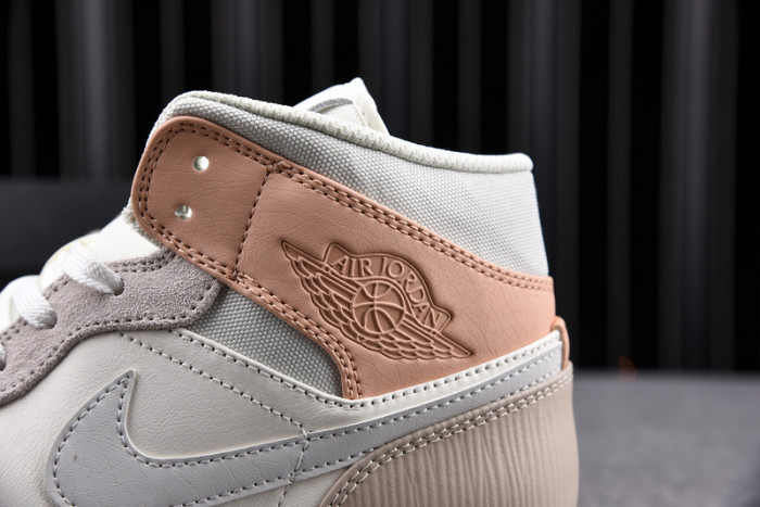 Jordan 1 Mid Milan CV3044-100