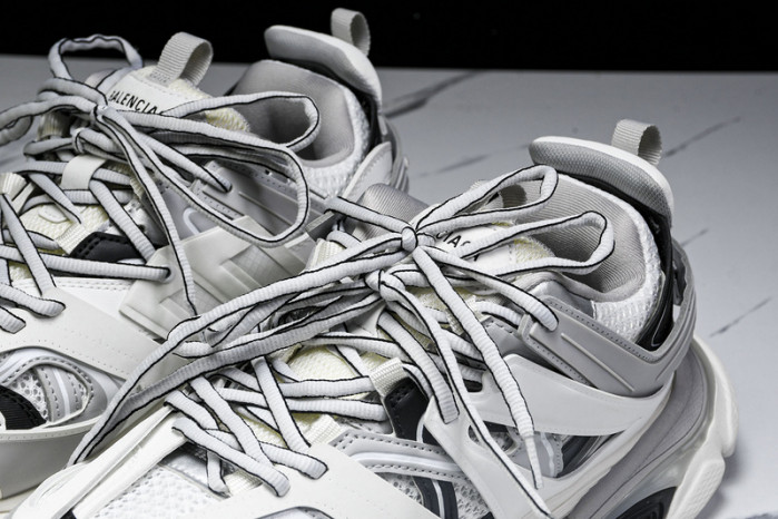 BLEN Track W3AD3 9812