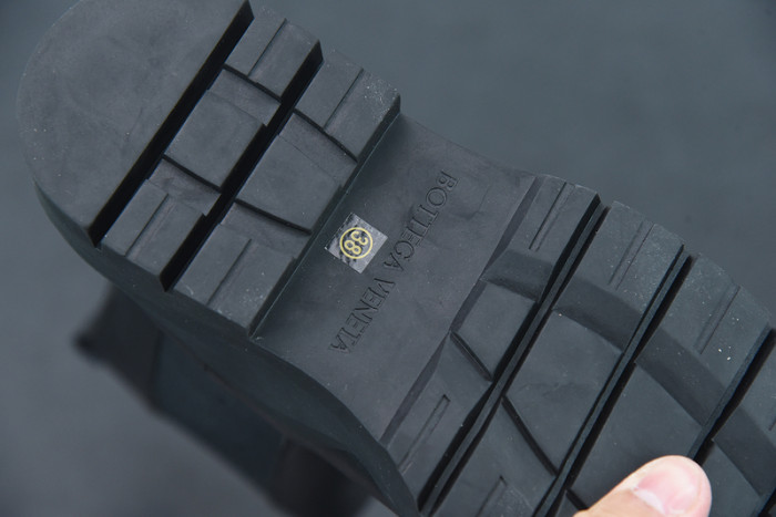 BOTTEGA VENETA SNEAKER