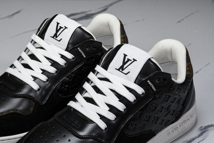 L&V SNEAKERS