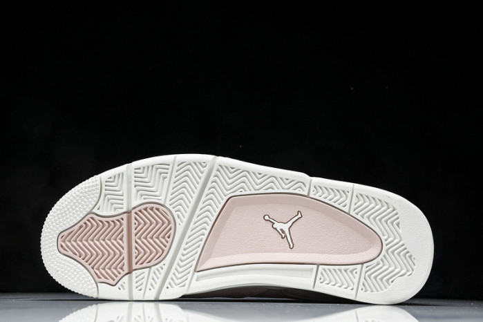 Air Jordan 4 "Remastered" FQ7940-600