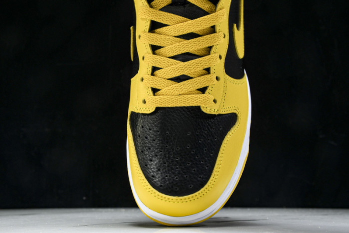 Nike Dunk High “Wu-Tang Clan” HJ4320-001