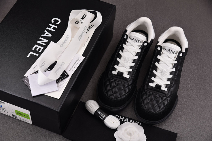 CHANEEL sneaker