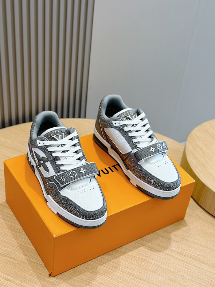 L&V SNEAKERS