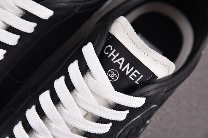 CHANEEL sneaker
