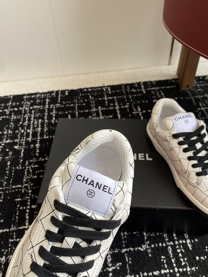 CHANEEL sneaker