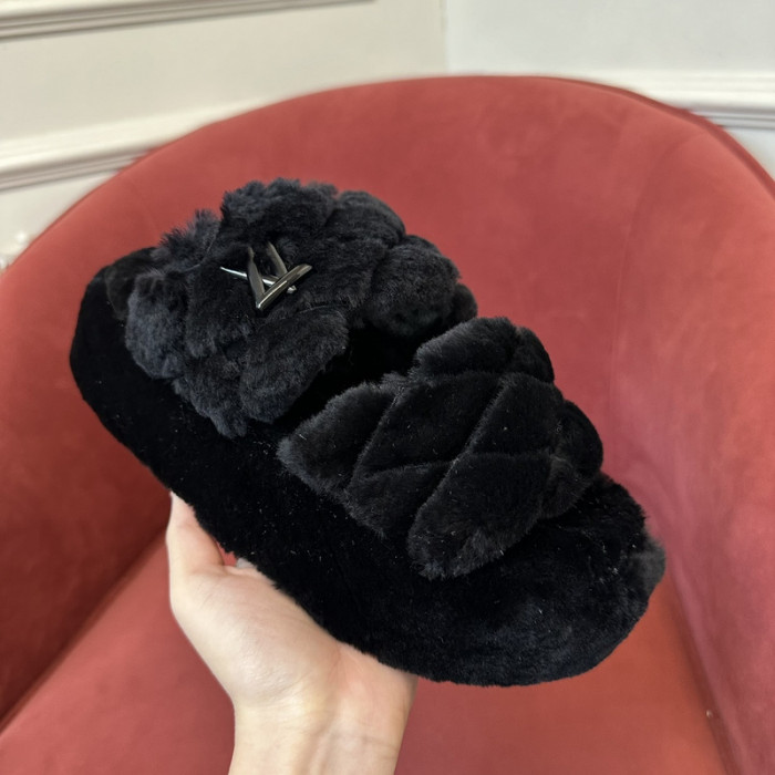 L&V SLIPPERS