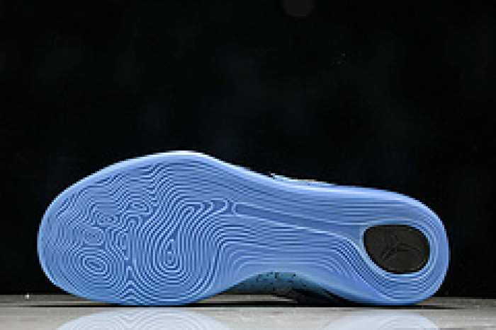 NK Kobe 9 Elite Low XDR Beethoven 677992 041