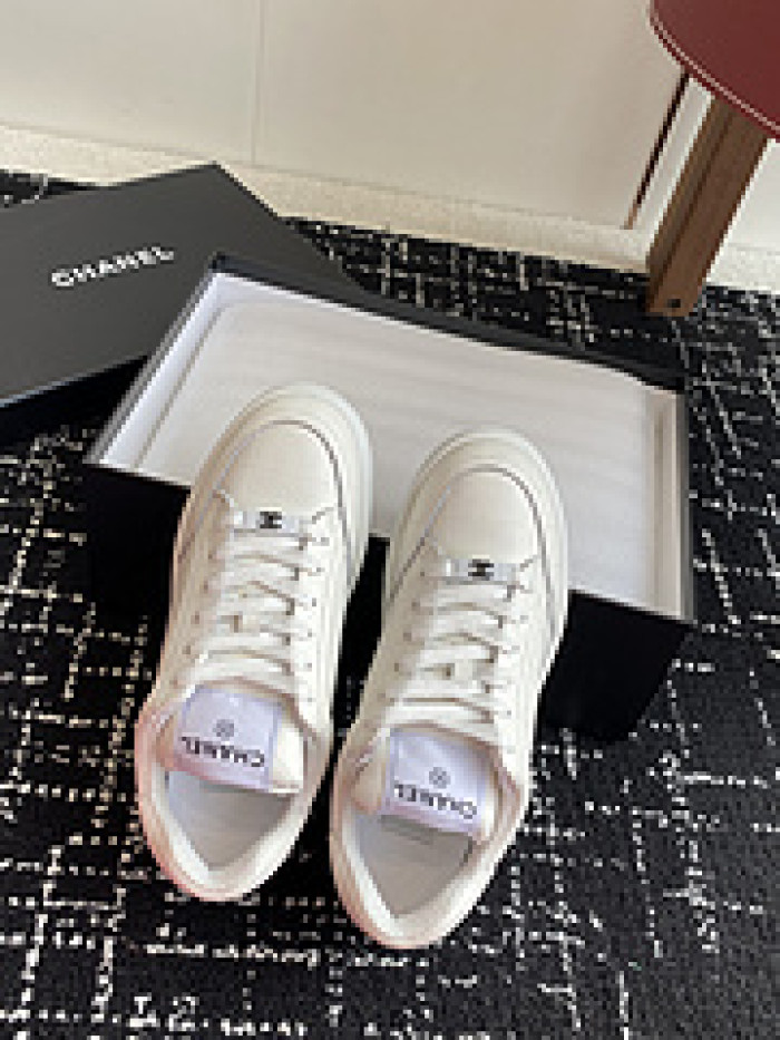 CHANEEL sneaker