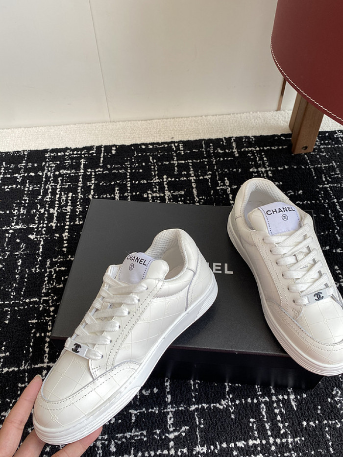 CHANEEL sneaker