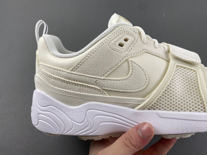 Travis Scott x Nike Zoom Field Jaxx “Sail” HQ3061-100