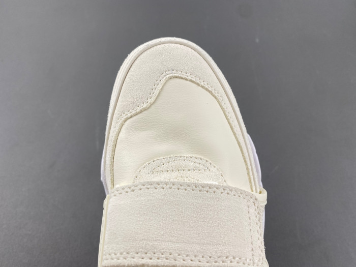 Travis Scott x Nike Zoom Field Jaxx “Sail” HQ3061-100