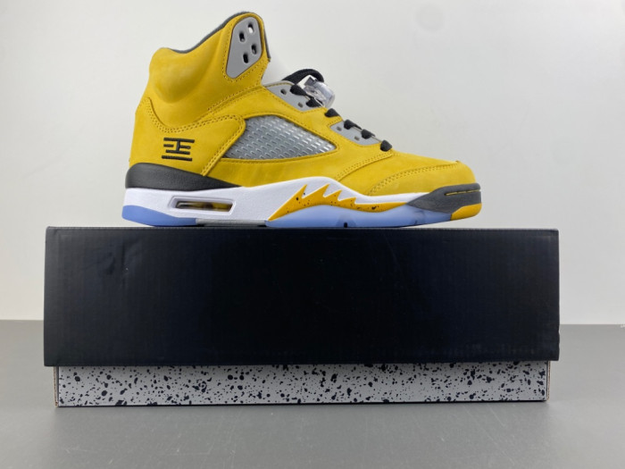 Air Jordan 5 “Tokyo” IO3372-700