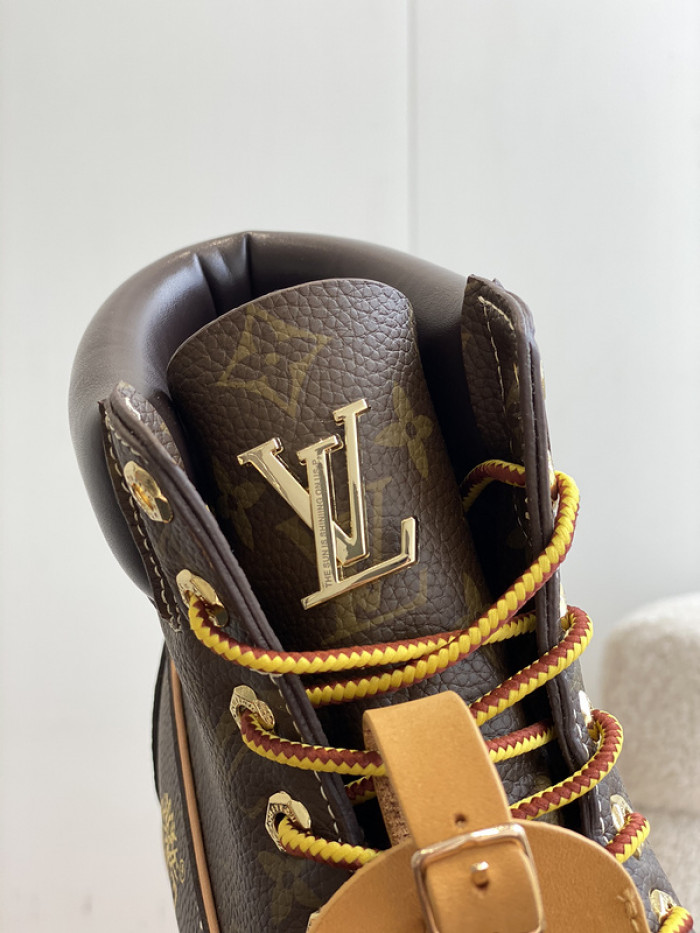 L&V SNEAKERS