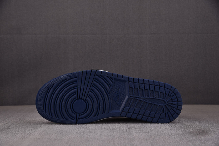 Air Jordan 1 Retro Low 