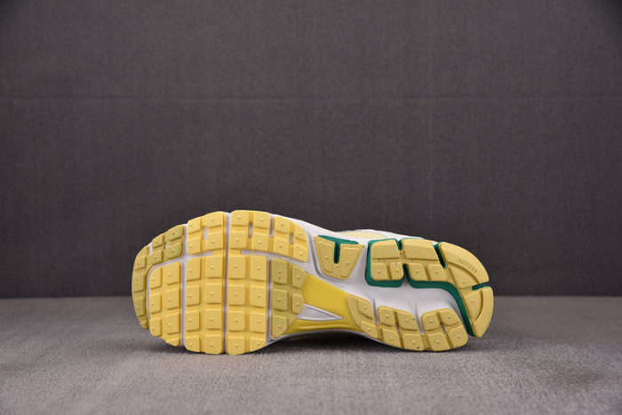 Nk Zoom Vomero 5 Malachite Alabaster FN8361-100