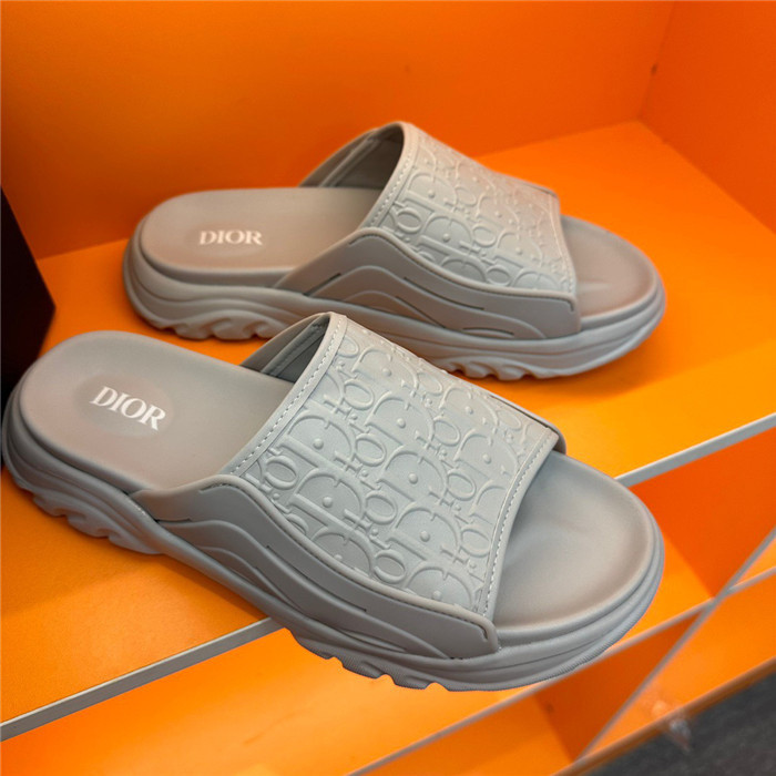 DO DESIGNER SLIPPERS