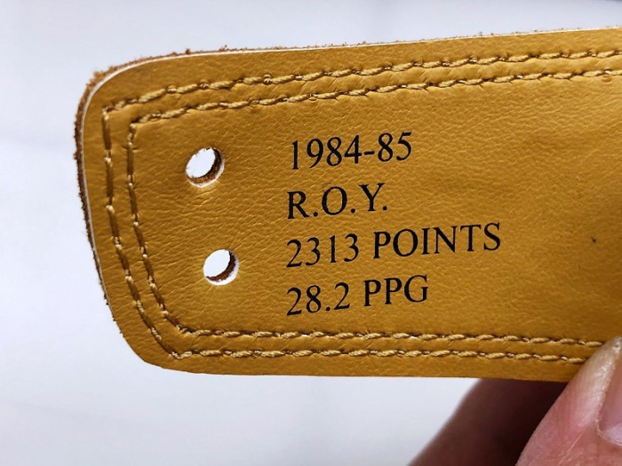 AIR JORDAN 1 ROOKIE OF THE YEAR 555088-700