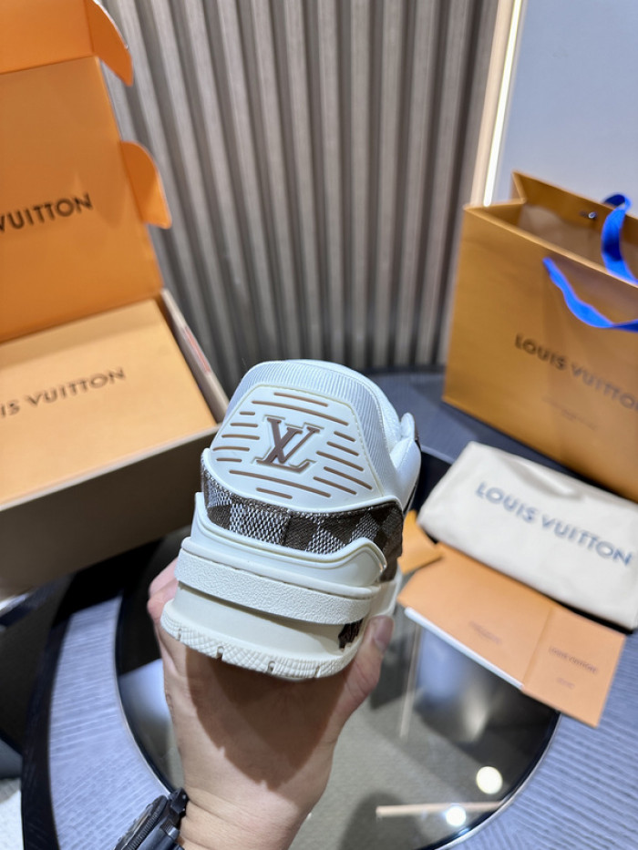 L&V SNEAKERS