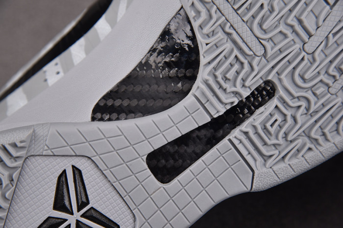 NK Kobe 5 Protro Zebra PE CD4991-003